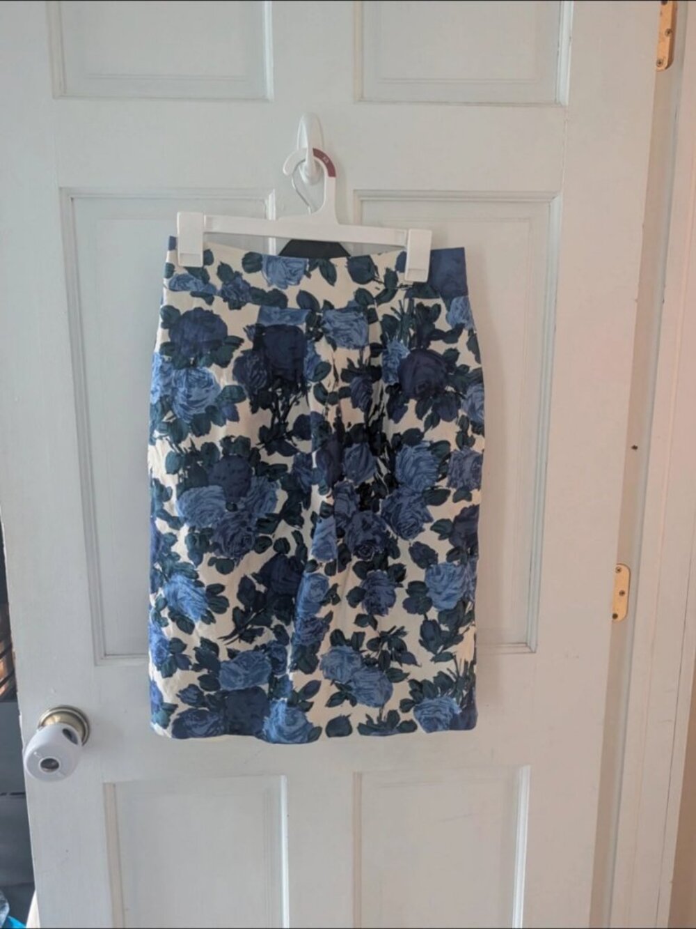 L.K. Bennett Blue White Floral Pencil Skirt | US 6 / UK 10